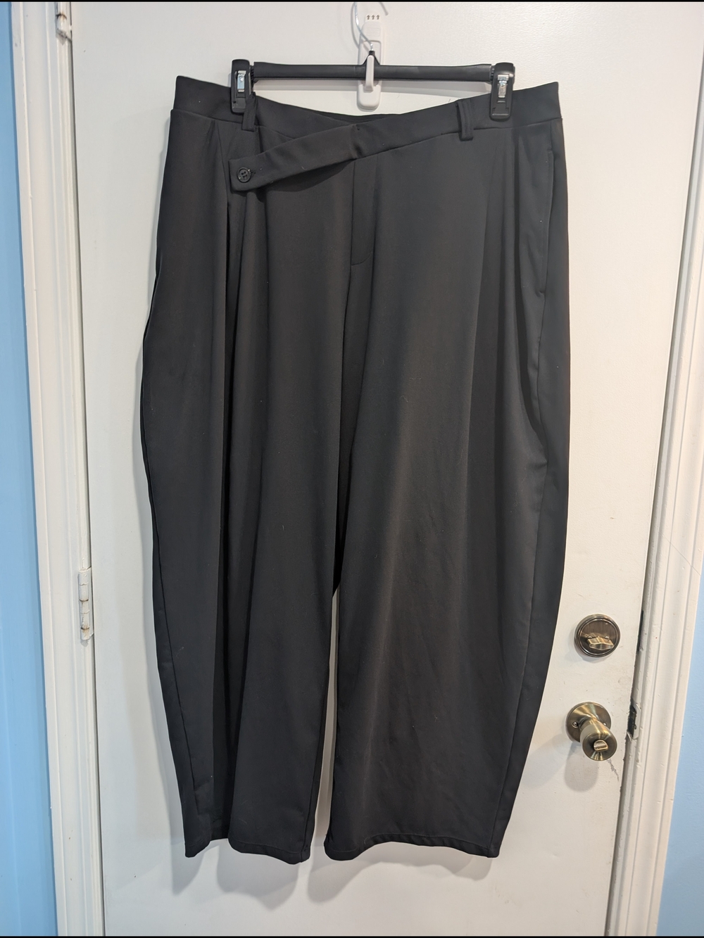 Halara Flex DayStretch Asymmetric High Waisted Barrel Leg Black Size 2XL - Picture 5 of 7